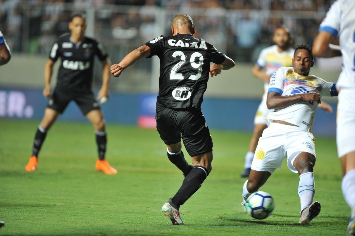 Imagens do empate sem gols entre Atltico e Chapecoense, no Independncia