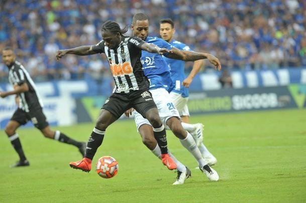 Fotos do segundo tempo do clssico entre Cruzeiro e Atltico, pela final do Mineiro