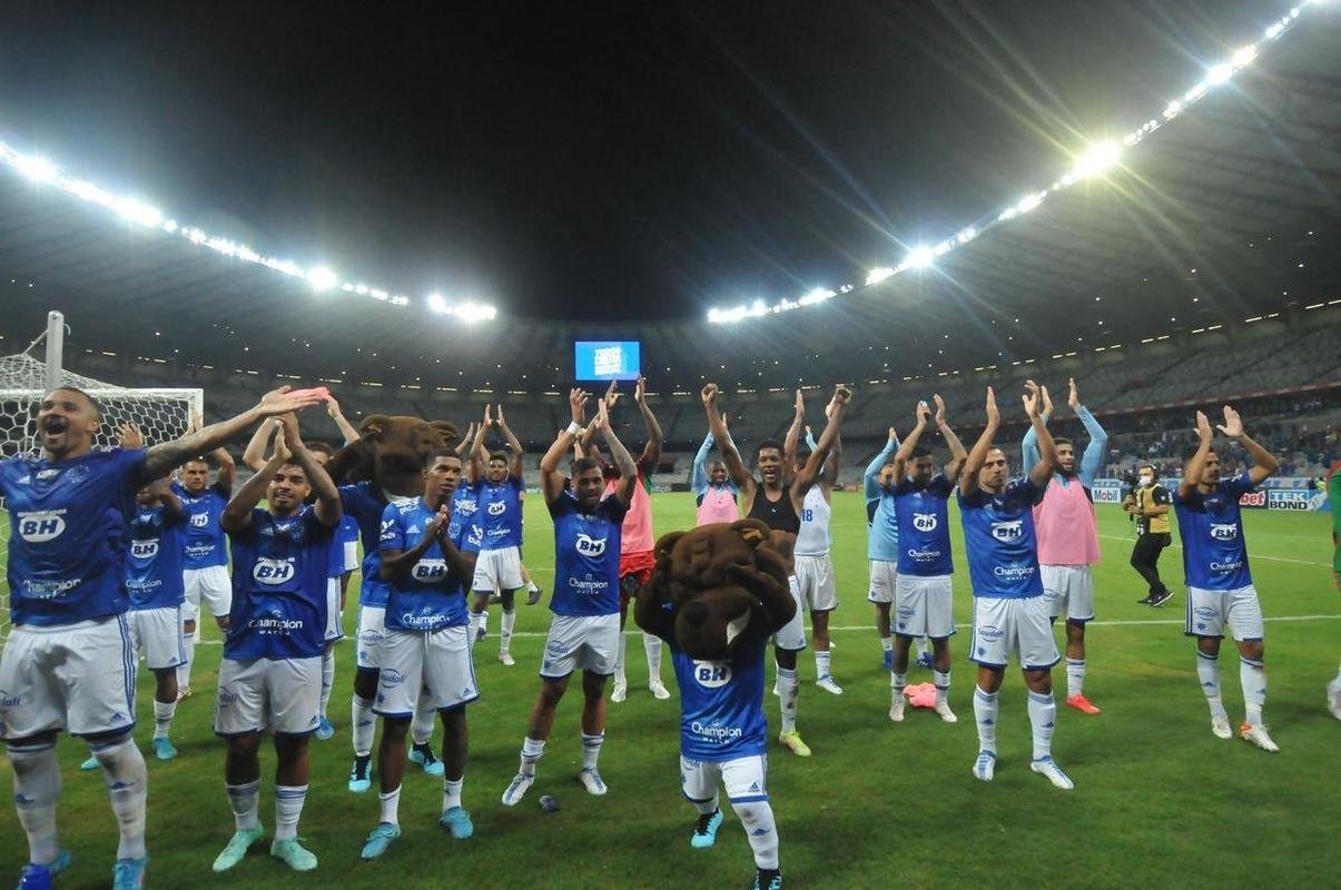 Cruzeiro venceu Londrina por 1 a 0, com gol de Luvannor