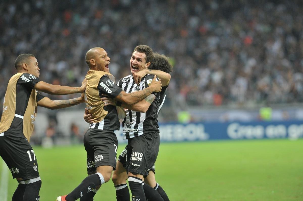 Veja fotos da partida entre Atltico e Zamora, no Mineiro