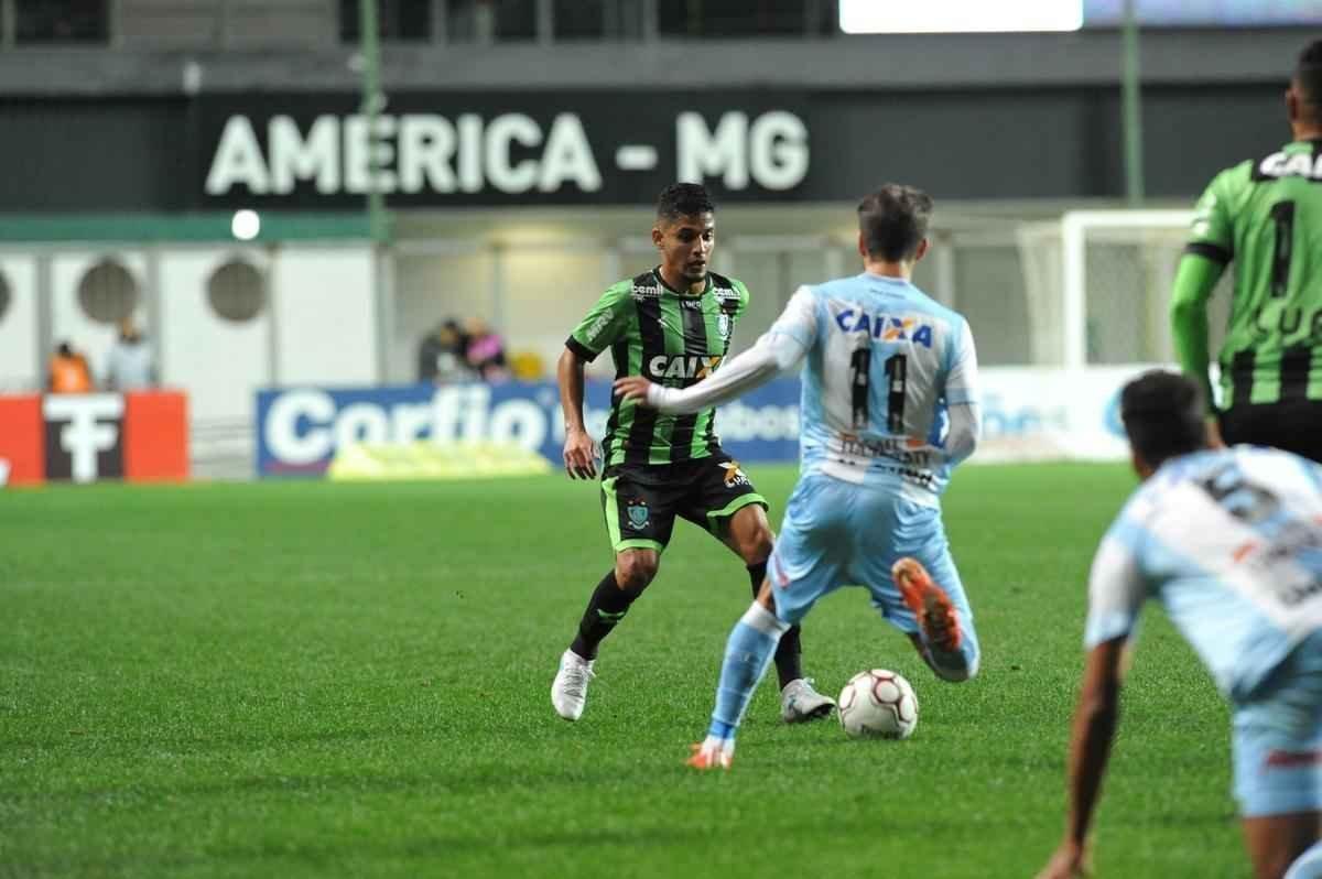 Amrica e Londrina se enfrentaram no Independncia, pela 18 rodada da Srie B do Brasileiro