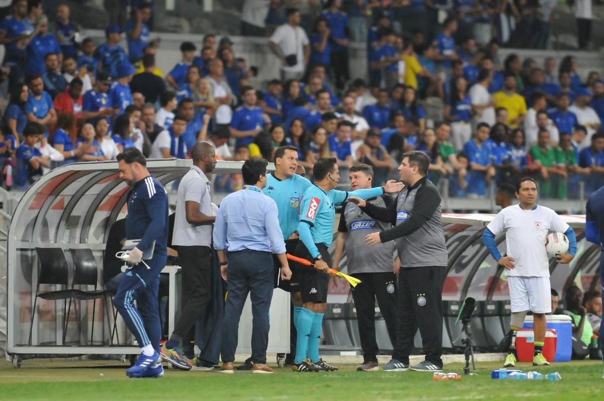As melhores fotos do jogo entre Cruzeiro e Operrio-PR, no Mineiro, em Belo Horizonte, pela 29 rodada da Srie B do Brasileiro