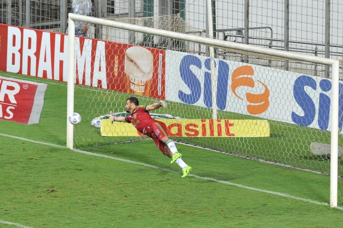 Fotos da vitria do Amrica sobre a Chapecoense, por 3 a 0, no Independncia, pela 35 rodada do Campeonato Brasileiro