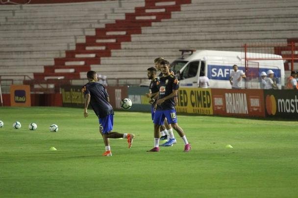 Este será o primeiro duelo em solo recifense da seleção pré-olímpica que, em seguida, enfrentará o Japão, na Arena de PE