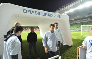 Tcnico Adilson Batista durante sua estreia no comando do Amrica, diante do Internacional