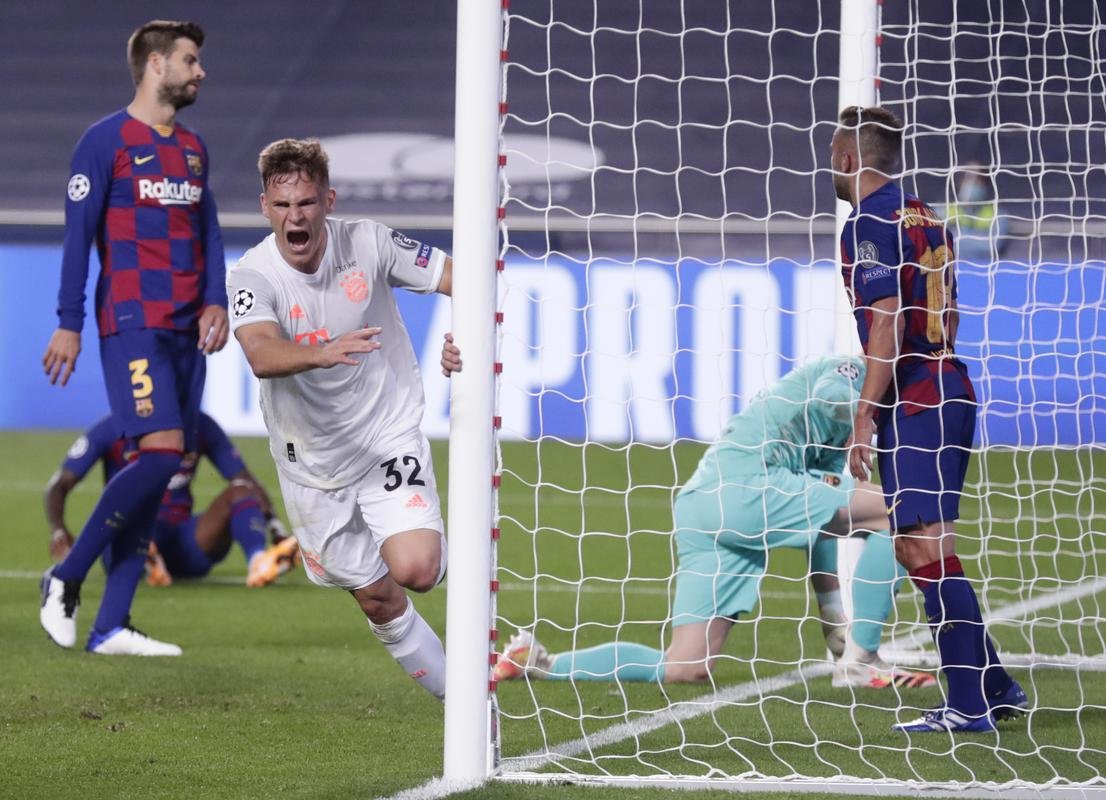 Bayern de Munique goleia Barcelona por 8 a 2 e vai  semifinal da Liga dos Campees 