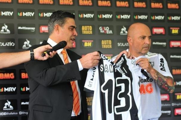 Sampaoli foi apresentado ao Atltico na tarde desta segunda-feira