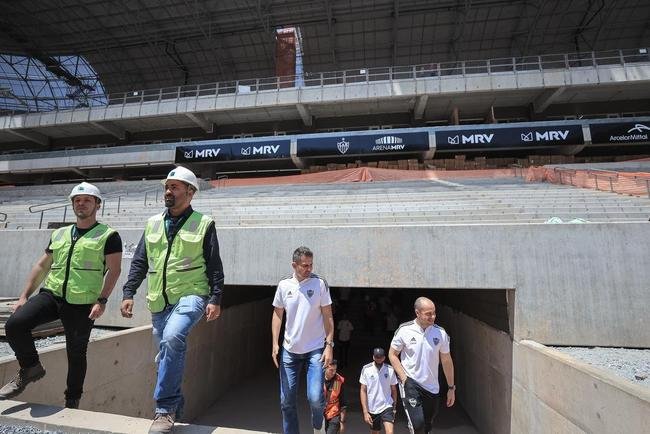 Na manh deste sbado (24/9), jogadores, comisso tcnica e diretoria do Atltico visitaram as obras da Arena MRV, futura casa do Galo.