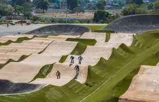 Localizado dentro do Parque Radical, em Deodoro, a pista de BMX tem percurso entre 300m e 400m