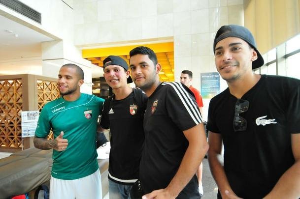 Grupo do Deportivo Lara conversou com a imprensa nesta tera