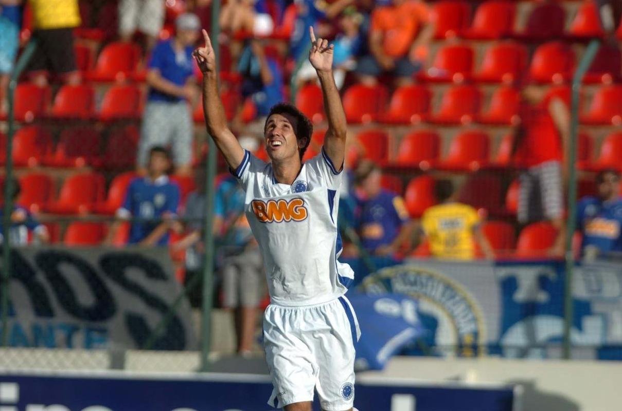 Thiago Ribeiro marcou nove gols na Arena do Jacar. Heje, ele defende a Chapecoense