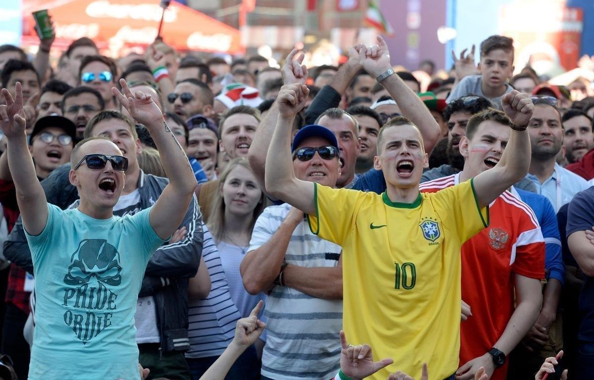 Seleo anfitri goleou Arbia Saudita por 5 a 0