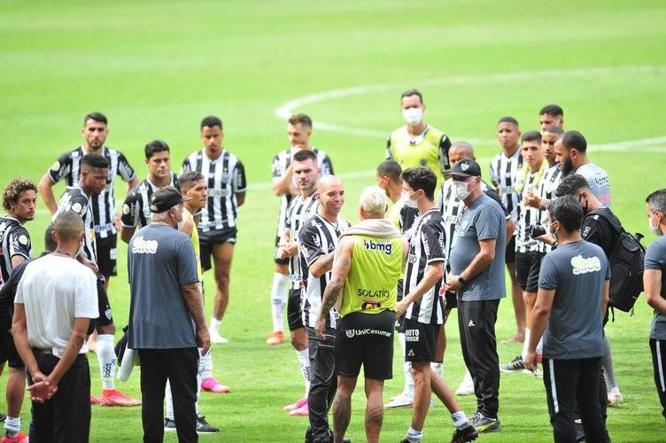 Tardelli foi exaltado em manh de homenagens a ele no Mineiro 