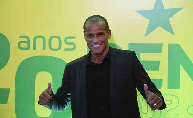 Rivaldo afirmou que contratar um tcnico estrangeiro para a Seleo  um desrespeito com os profissionais brasileiro