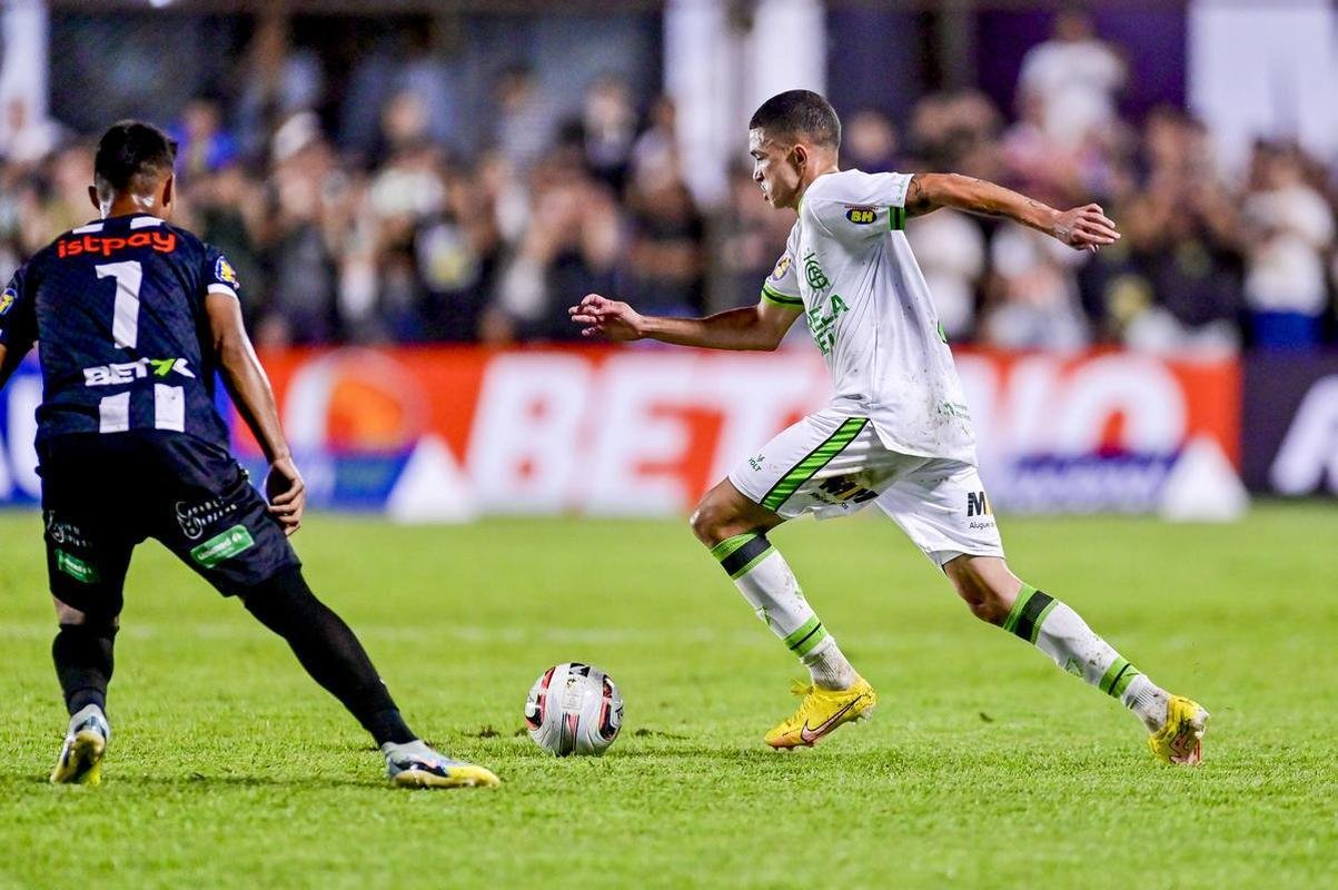 Jogo entre Athletic e Amrica, nesta tera-feira (7/2), pela 4 rodada do Campeonato Mineiro, no Estdio Joaquim Portugal, em So Joo del-Rei