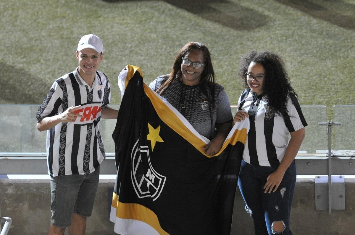 Fotos da torcida do Atltico no Mineiro, na partida contra o Cerro Porteo, pela Copa Libertadores