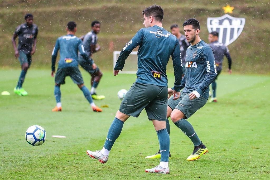 Levir comanda treino ttico na Cidade do Galo; veja fotos