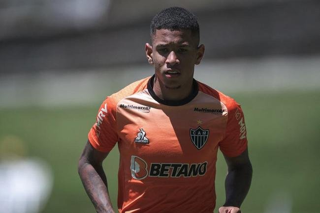 Atl�tico segue prepara��o para o cl�ssico; veja fotos