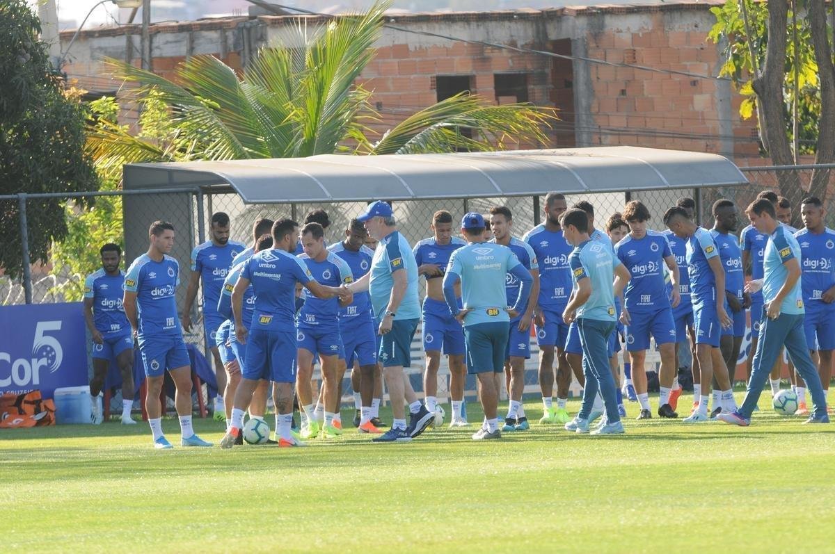Fotos do treino do Cruzeiro desta quarta-feira, 2 de outubro, na Toca da Raposa II