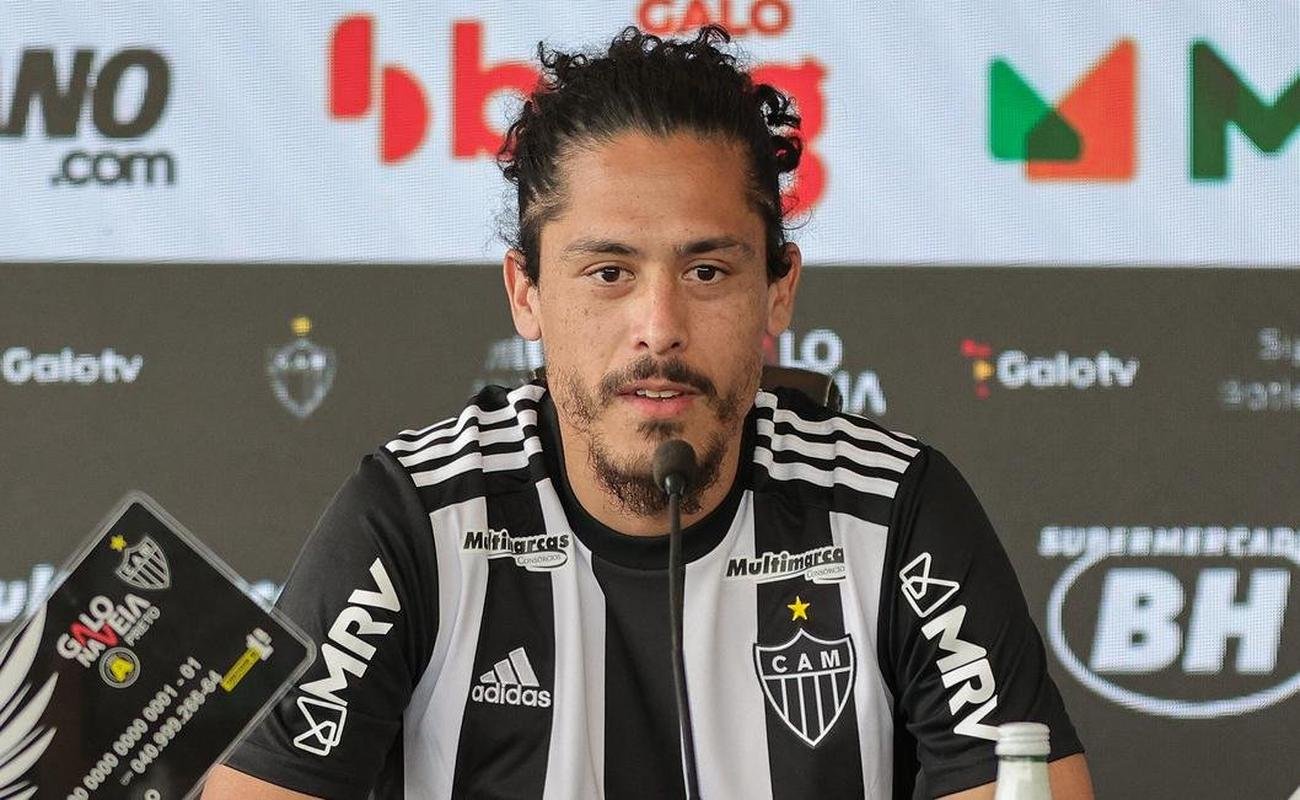 Zagueiro uruguaio Mauricio Lemos, de 27 anos, foi apresentado como reforo do Atltico nesta sexta-feira (17/2), na Cidade do Galo.