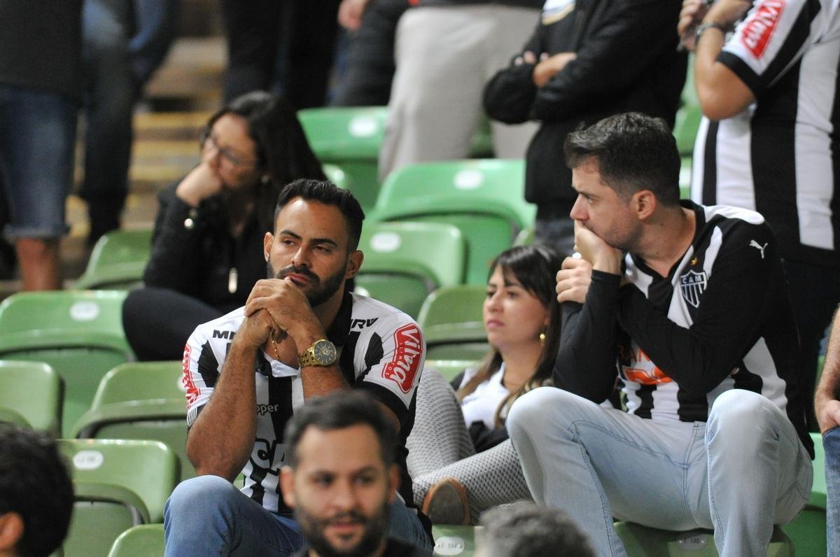 Torcedores do Atltico saram revoltados do Independncia com eliminao prematura na Sul-Americana