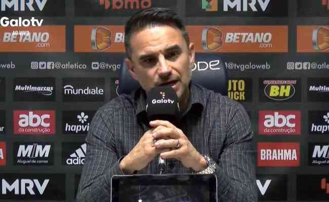 Diretor de futebol Rodrigo Caetano falou sobre momento do Atltico