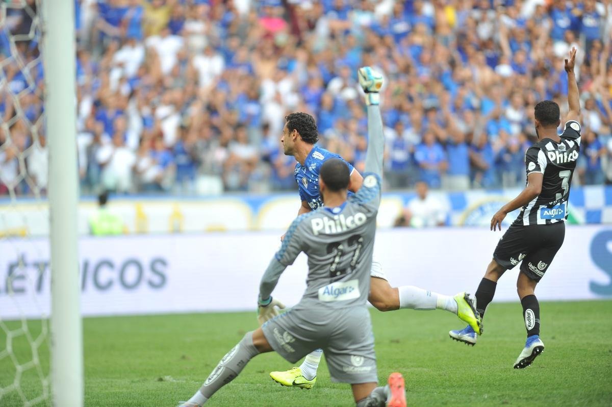 Cruzeiro e Santos se enfrentam no Mineiro pela 15 rodada do Campeonato Brasileiro 