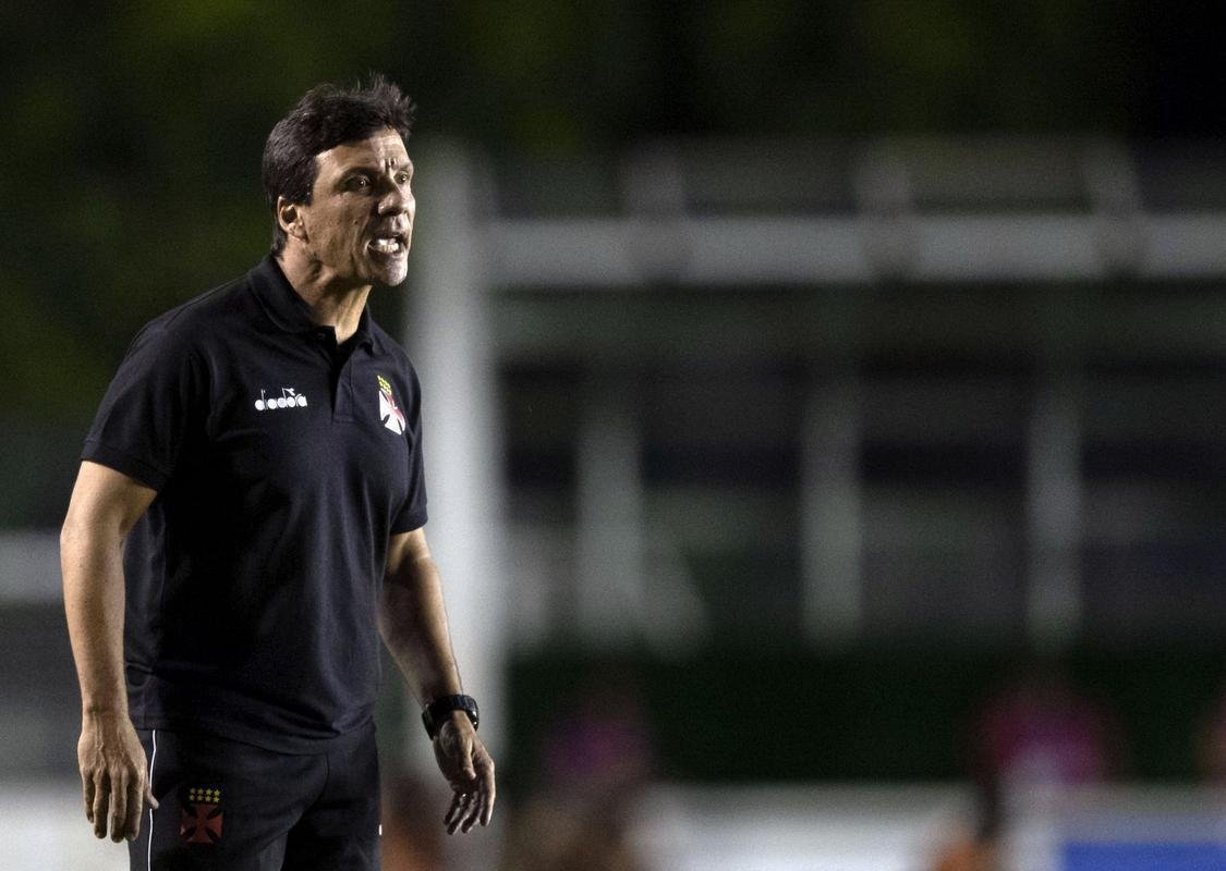 Cruzeiro goleou Vasco por 4 a 0 e causou a ira da torcida cruz-maltina em So Janurio