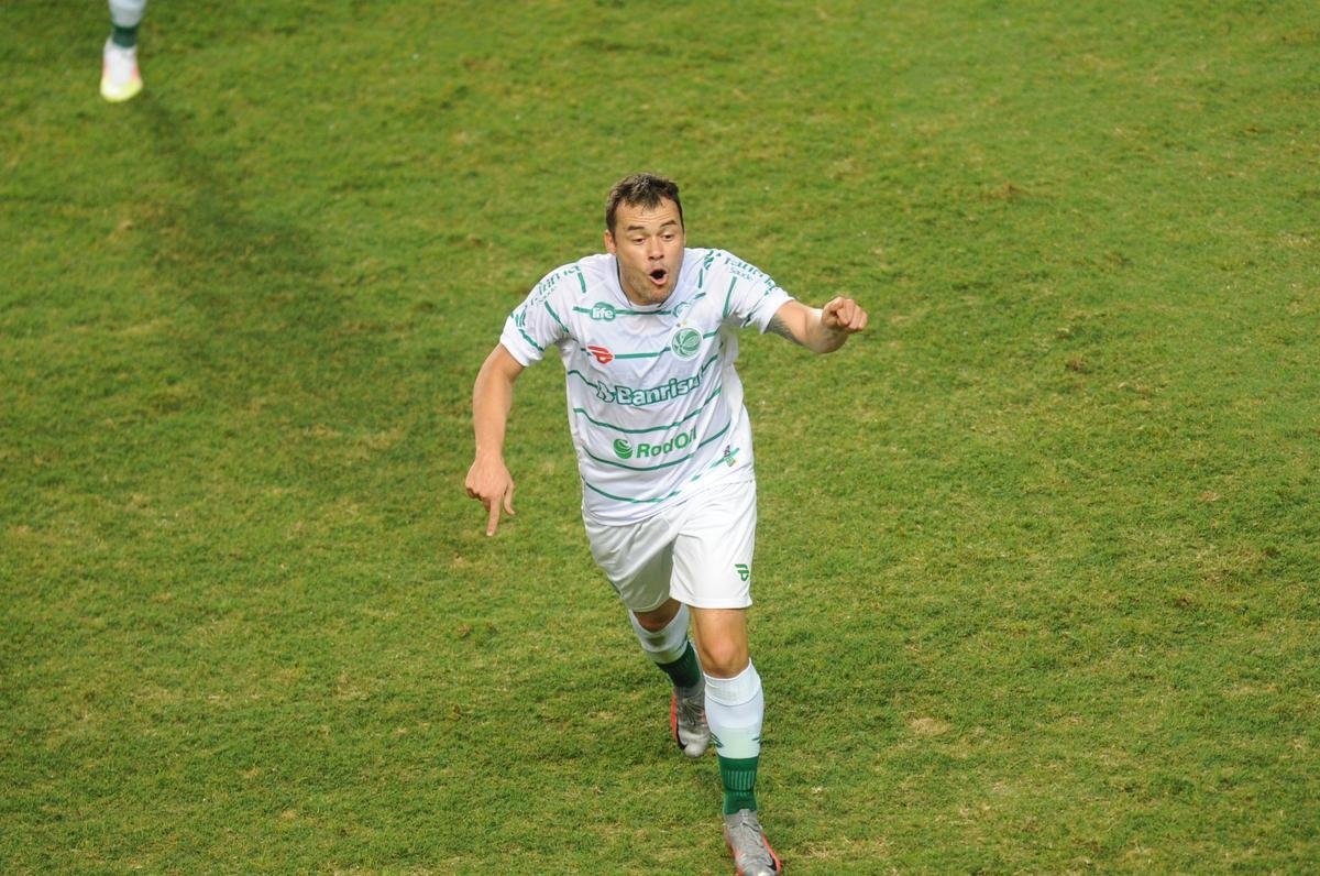 Fotos do jogo entre Amrica e Juventude, no Independncia, pela Srie B