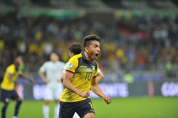 Equador e Japo se enfrentaram no Mineiro pela terceira rodada do Grupo C da Copa Amrica