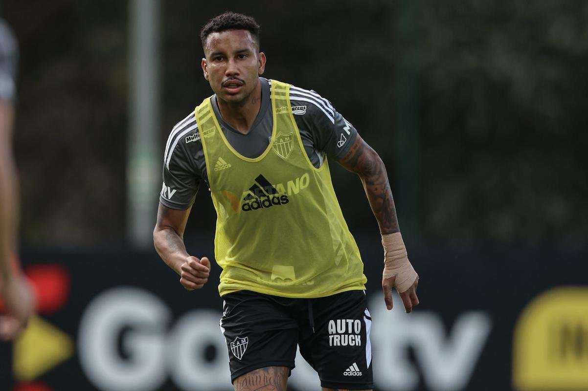 Na manh desta segunda-feira (11), o Atltico teve treino na Cidade do Galo para o confronto contra o Flamengo, em jogo de volta das oitavas de final da Copa do Brasil.