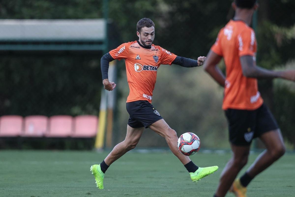 Com novo uniforme de treino, Atlético fechou nesta sexta-feira sua preparação para enfrentar o Athletic, às 19h deste sábado, no Independência, pela 11ª rodada do Campeonato Mineiro