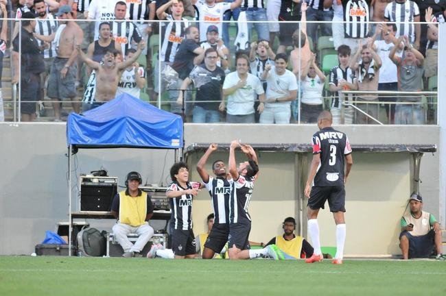 Jemerson marca terceiro gol do Atl�tico sobre o Flamengo, e D�tolo chega � terceira assist�ncia na partida