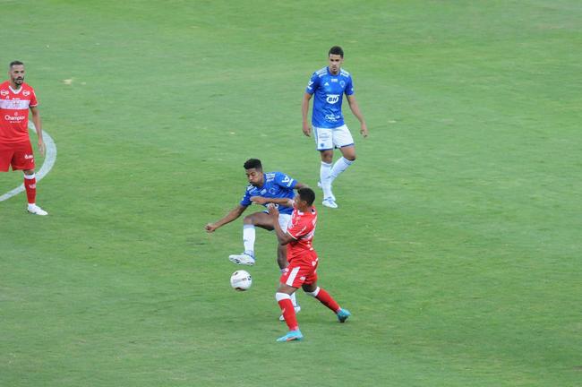 Fotos do jogo entre Cruzeiro e CRB, no Mineiro, em Belo Horizonte, pela 11 rodada da Srie B do Brasileiro