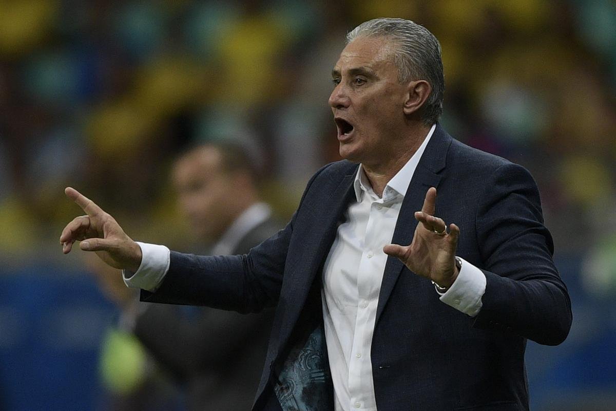 Brasil enfrentou a Venezuela na Arena Fonte Nova, pelo Grupo A da Copa Amrica