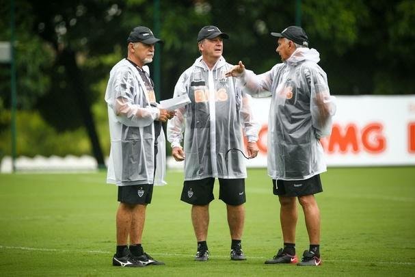 Atltico fez o ltimo treinamento antes da viagem a Montevidu, capital do Uruguai. Na quarta-feira, s 21h30, time enfrenta o Defensor pela terceira fase da Copa Libertadores