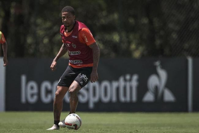 Atl�tico segue prepara��o para o cl�ssico; veja fotos