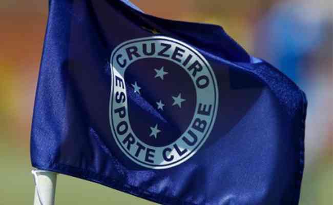 Cruzeiro vem recebendo ajuda de torcedores para quitar parte dos salrios; campanha da AGC j arrecadou mais de R$55 mil