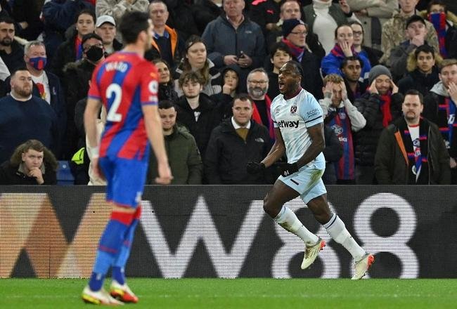 Primeiro gol do jogo foi marcado pelo atacante Michail Antonio