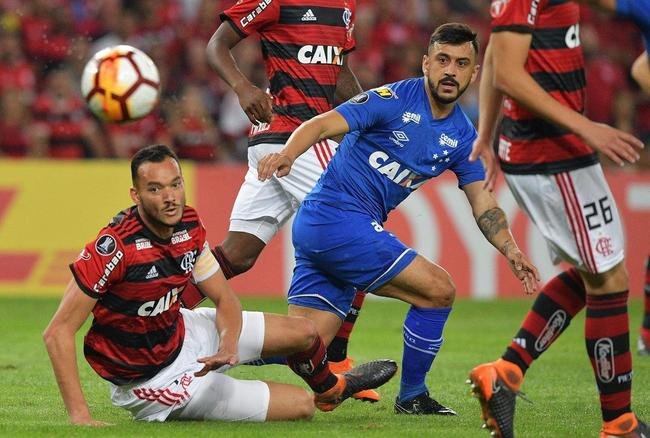 Fotos da vit�ria do Cruzeiro sobre o Flamengo por 2 a 0, nesta quarta-feira, no Maracan�. Gols de Arrascaeta e Thiago Neves garantiram ao time celeste vantagem nas oitavas de final da Copa Libertadores