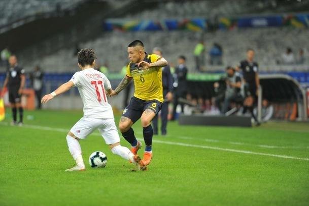Equador e Japo se enfrentaram no Mineiro pela terceira rodada do Grupo C da Copa Amrica