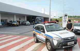 Cruzeiro chegou ao aeroporto de Confins depois de derrota para o Grmio, em Porto Alegre