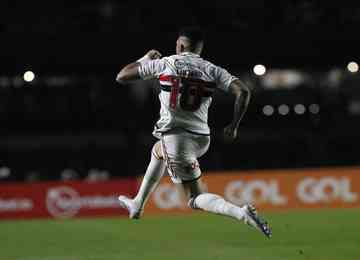 Atacante decide vitória por 1 a 0 sobre o Fluminense neste sábado (1º), no Morumbi