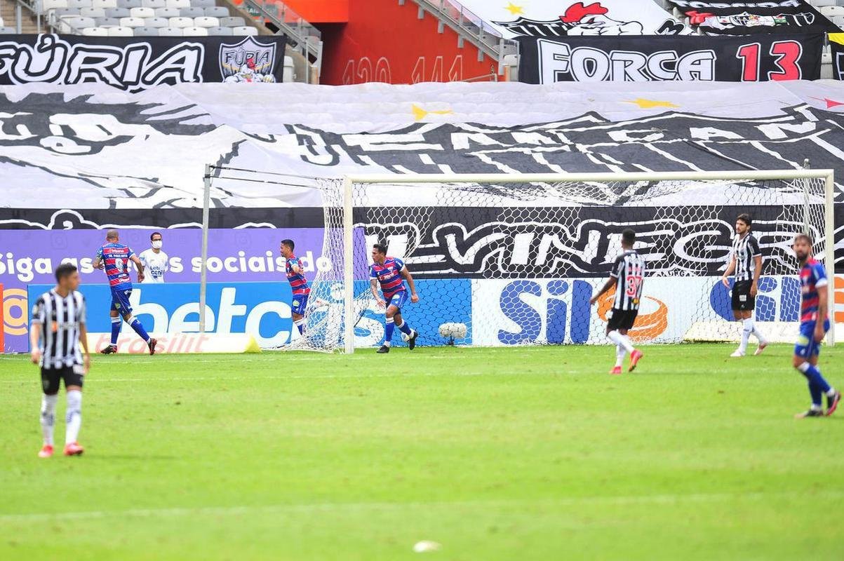 1 rodada - Atltico perdeu para o Fortaleza por 2 a 1, no Mineiro; Hulk fez o gol do Galo
