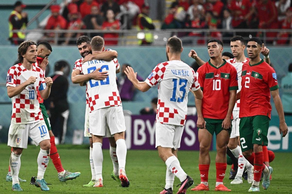 Festa e premiao dos jogadores da Crocia pela conquista do terceiro lugar na Copa do Mundo de 2022, no Catar. Time croata venceu o Marrocos por 2 a 1 neste sbado (17), no Estdio Internacional Khalifa, em Doha