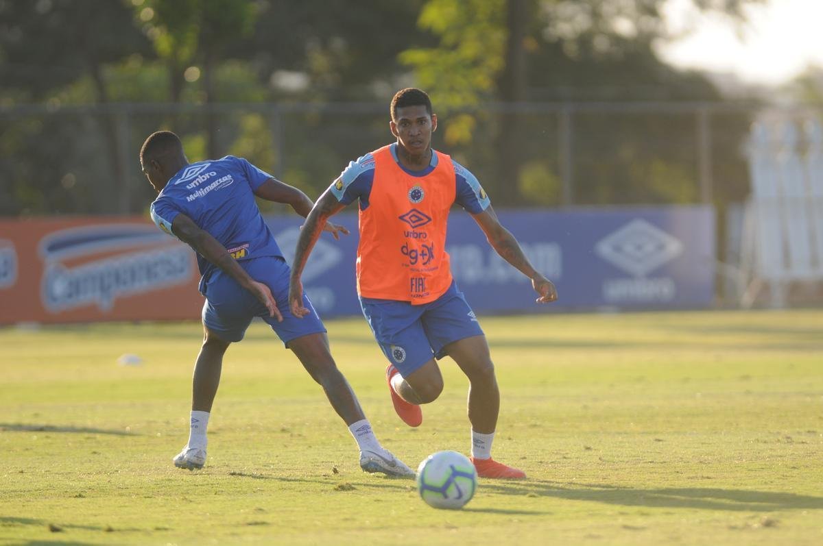 Cruzeiro se prepara para enfrentar o Fluminense, nesta quarta, s 19h15, no Mineiro