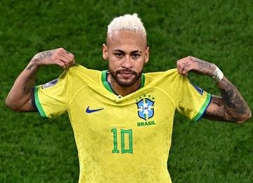 Atacante chegou a 77 gols com a camisa do Brasil, após marcar contra a Croácia