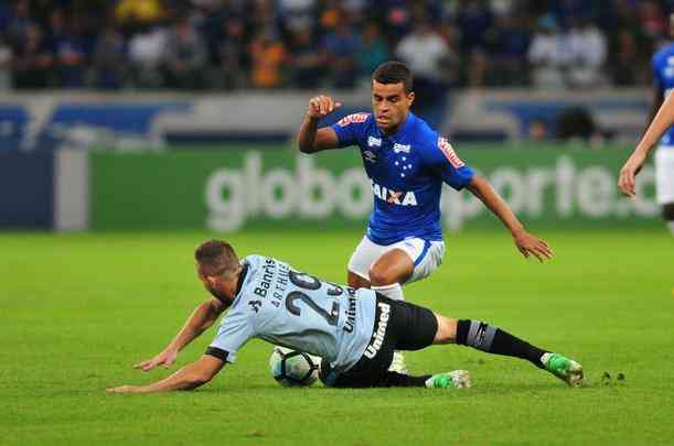 Imagens do jogo entre Cruzeiro e Grmio, pela 8 rodada do Campeonato Brasileiro, no Mineiro