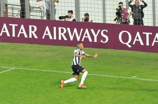 No segundo tempo, Atltico pressionou o Unin La Calera e chegou ao gol com Alerrandro: 1 a 0
