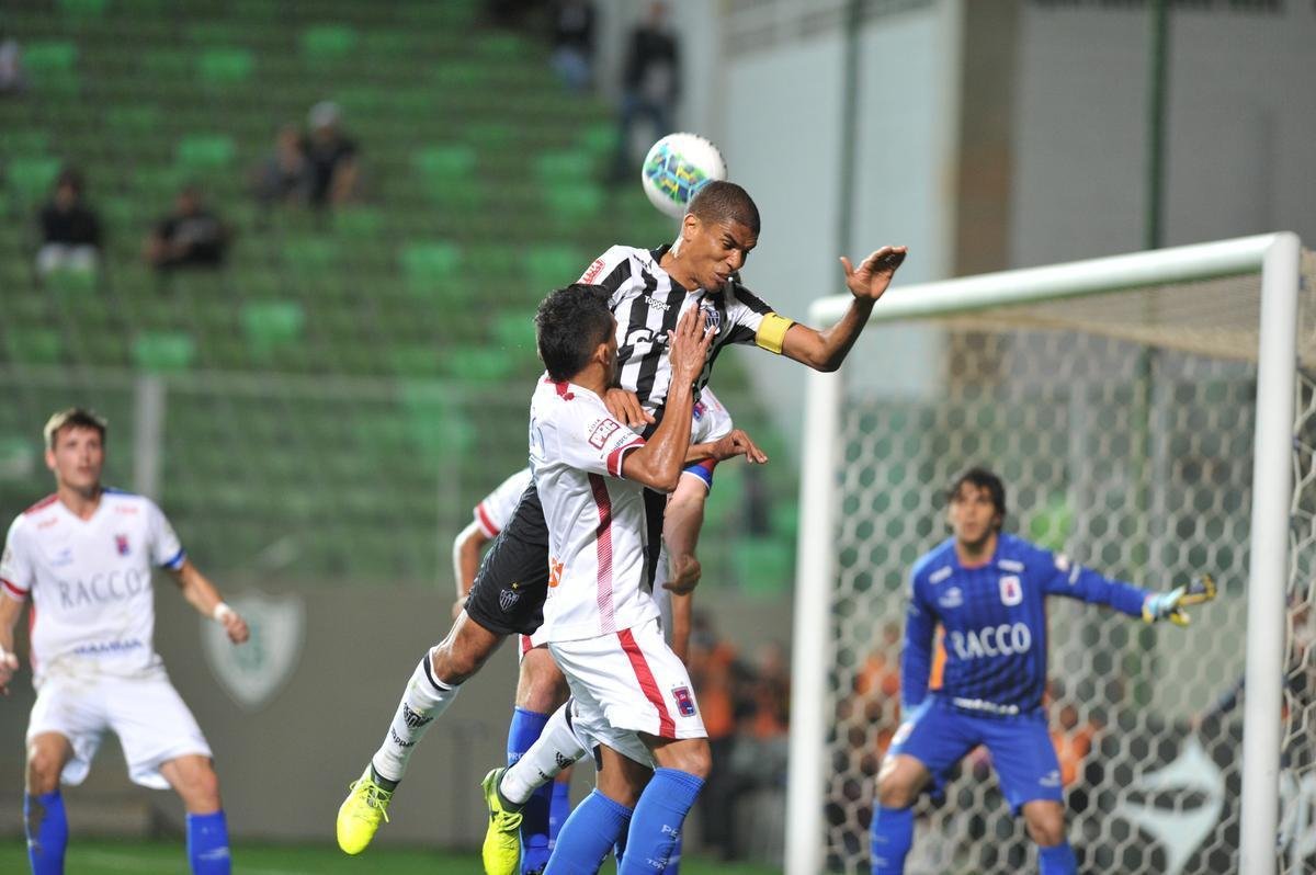 Atltico e Paran se enfrentaram no Independncia, pela semifinal da Primeira Liga